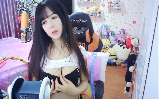 熊猫pandaTV娜娜sweet私人定制ASMR福利视频16V/4.8G