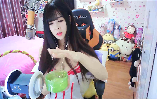 熊猫pandaTV娜娜sweet私人定制ASMR福利视频16V/4.8G
